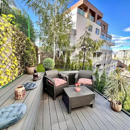 Imperial Luxury Apartment *